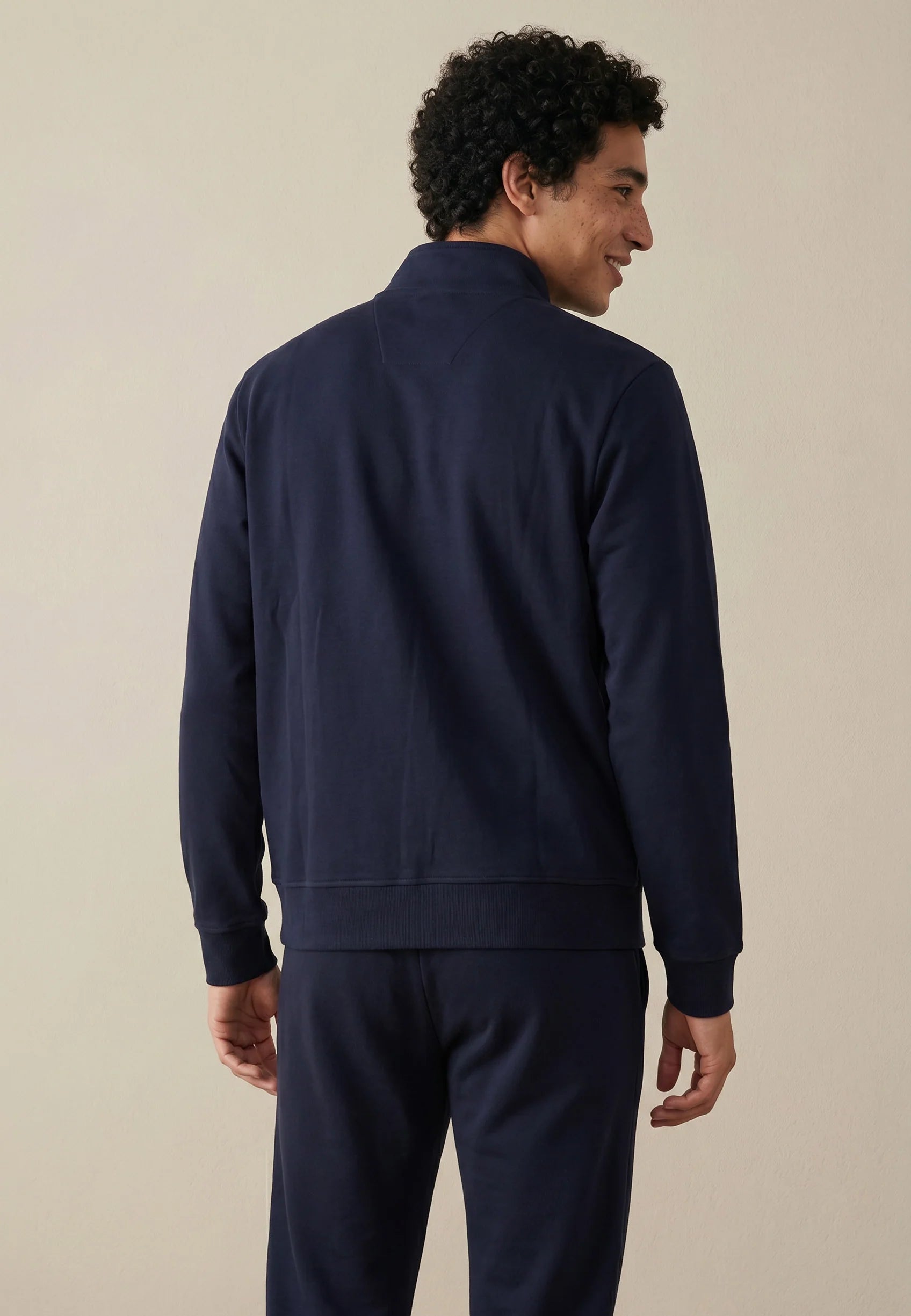 Fynch-Hatton Hybrid Stretch Quilted Jacket in Navy 1000 1361
