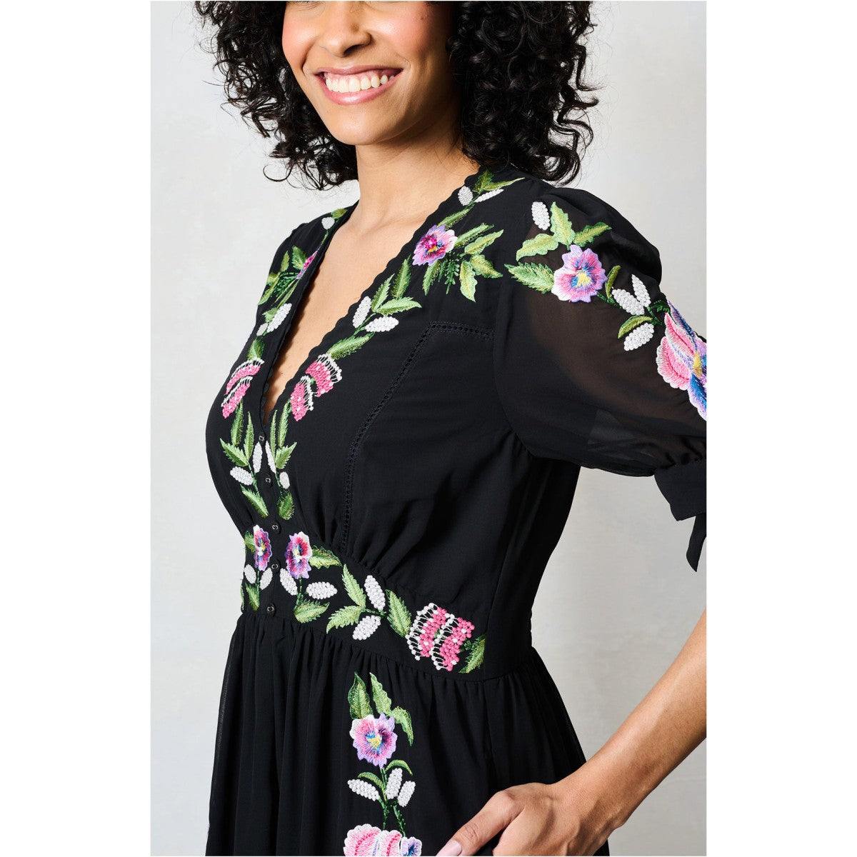 Hope &amp; Ivy The April Embroidered Tie Sleeve Midi Dress In Black
