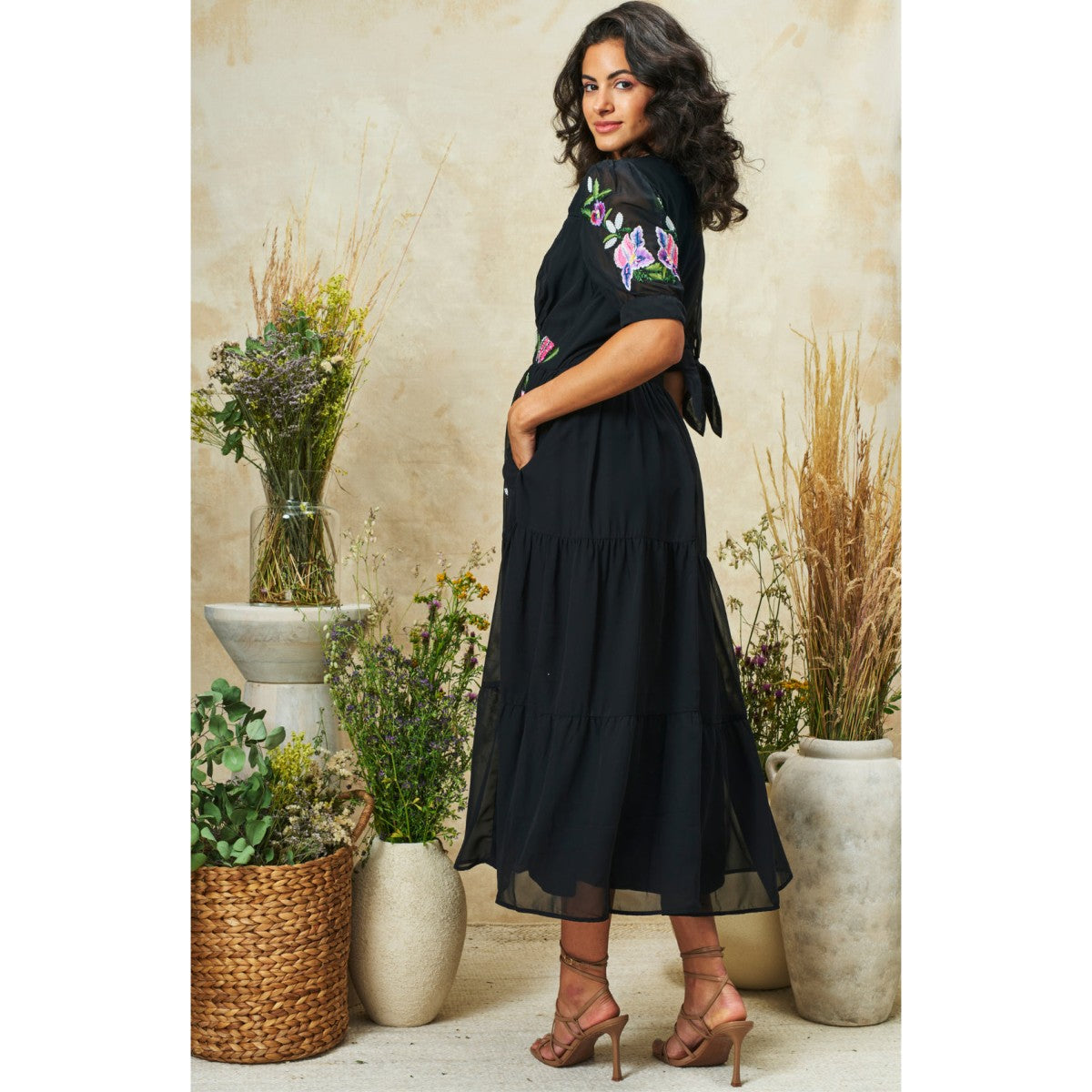 Hope & Ivy The April Embroidered Tie Sleeve Midi Dress In Black Jepsons Hope & Ivy The April Embroidered Tie Sleeve Midi Dress In Black Jepsons
