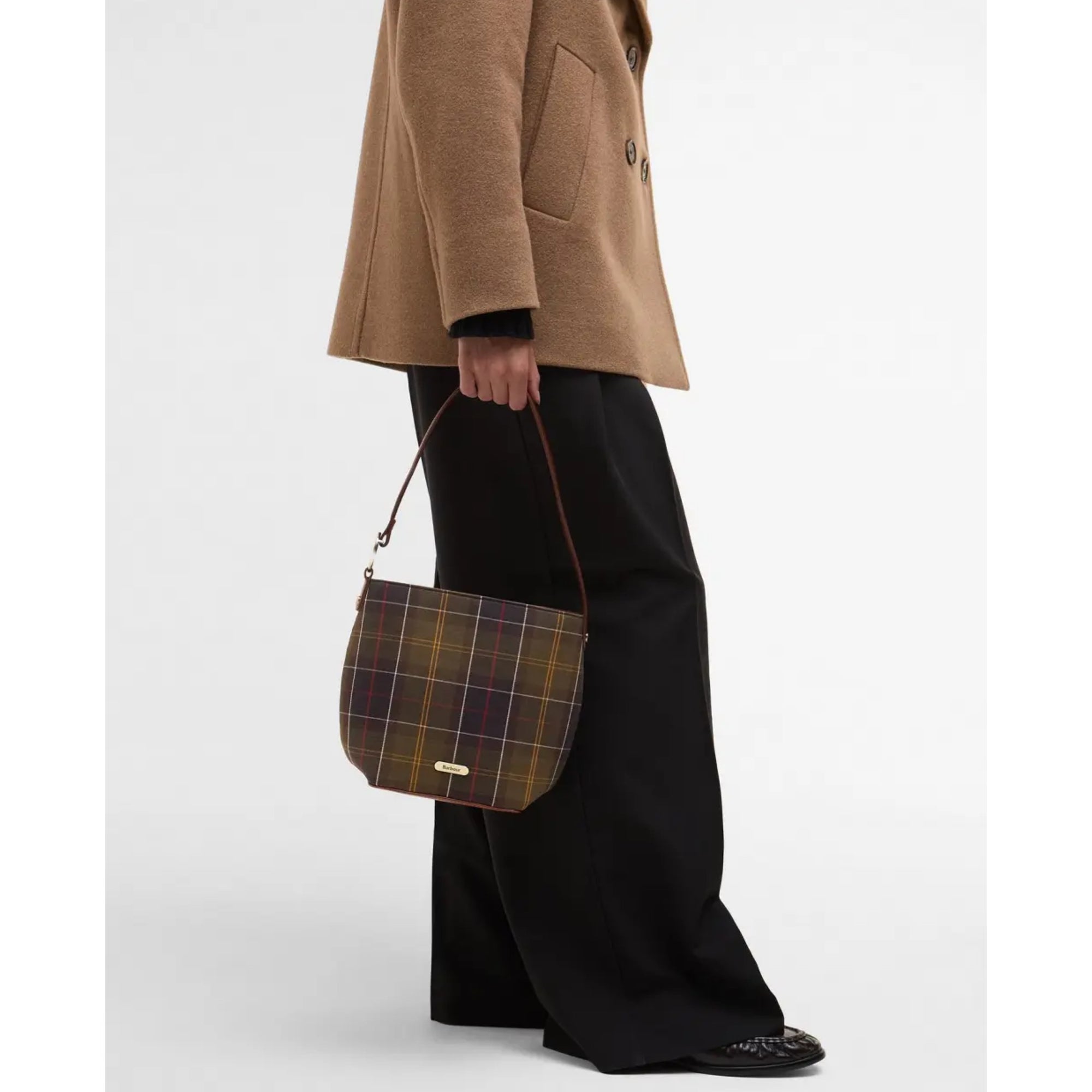 barbour-cedar-tartan-bucket-bag-classic-tartan-side-model