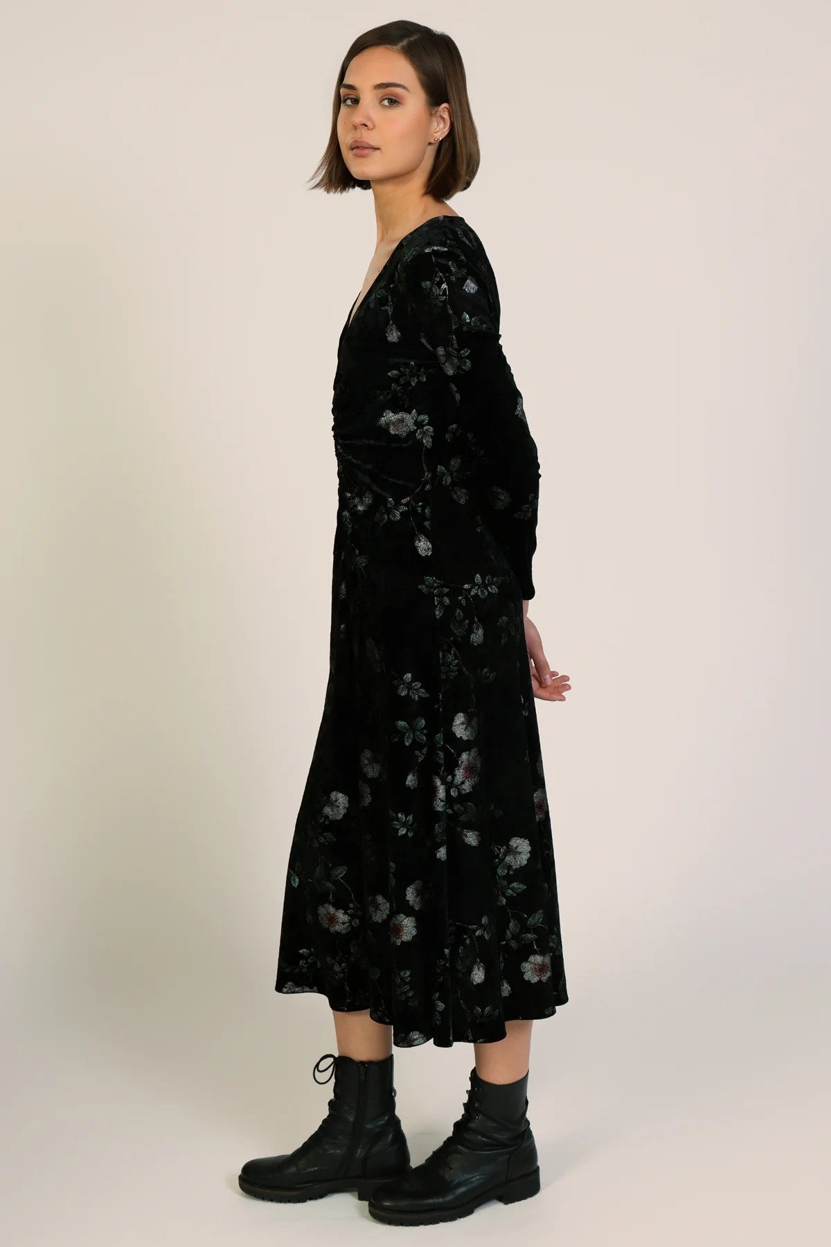 Traffic People Swan Song Blain Velvet Midi Dress In Black Floral