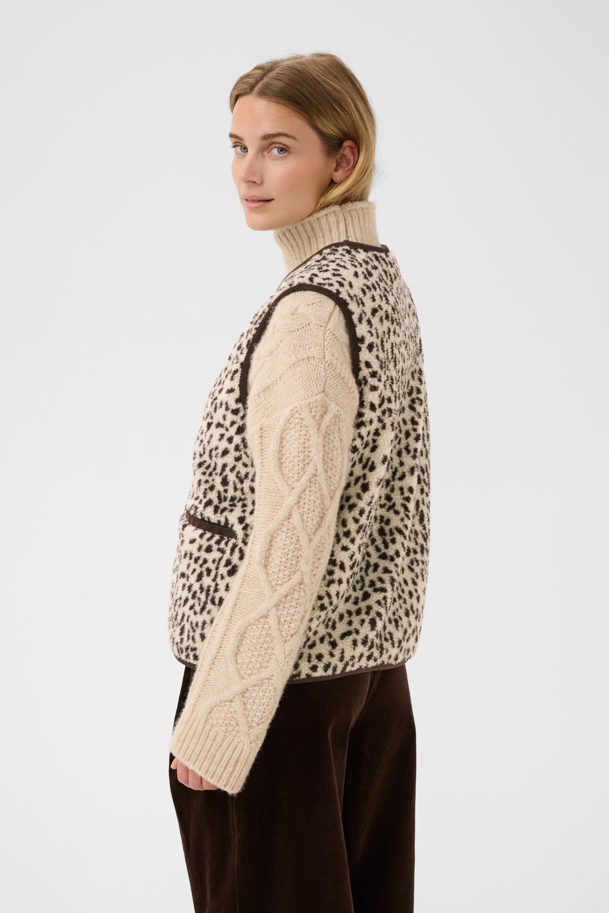 Part Two Camelie Warm Waistcoat Outerwear 0632