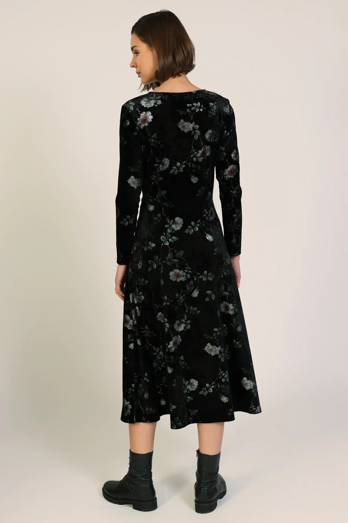Traffic People Swan Song Blain Velvet Midi Dress In Black Floral