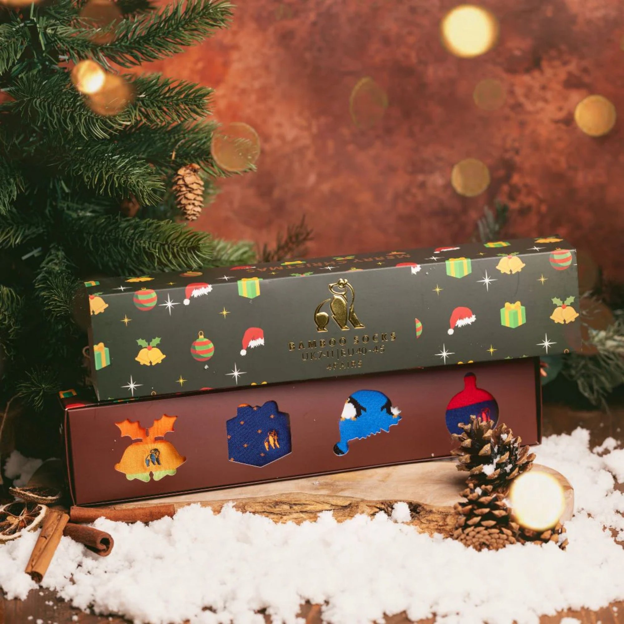 Swole Panda Green Christmas Drawer Box - 4 Pairs of Bamboo Socks