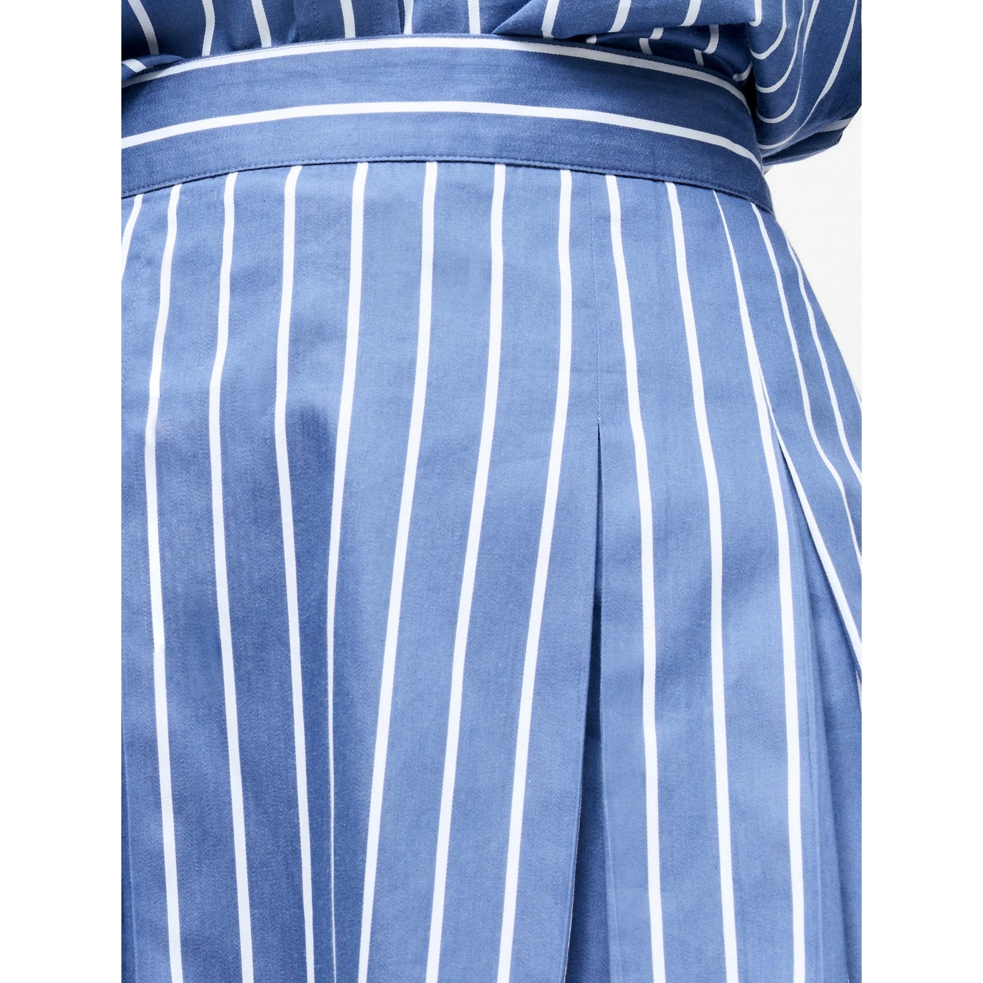 French Connection Alexis Cotton Stripe Pleated Mini Skirt in Navy-White 73YAK