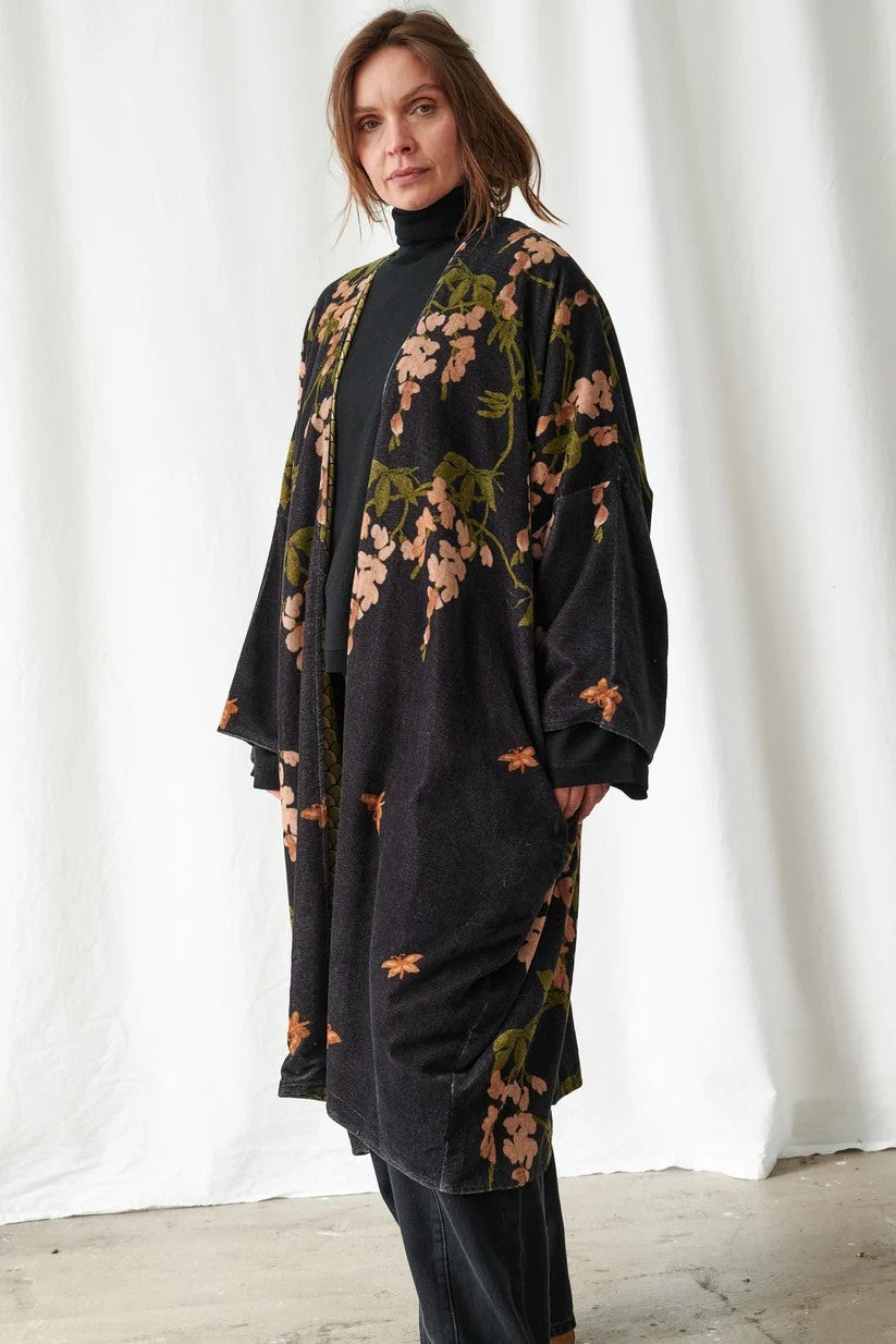 One Hundred Stars Wisteria Velvet Grande Kimono In Black