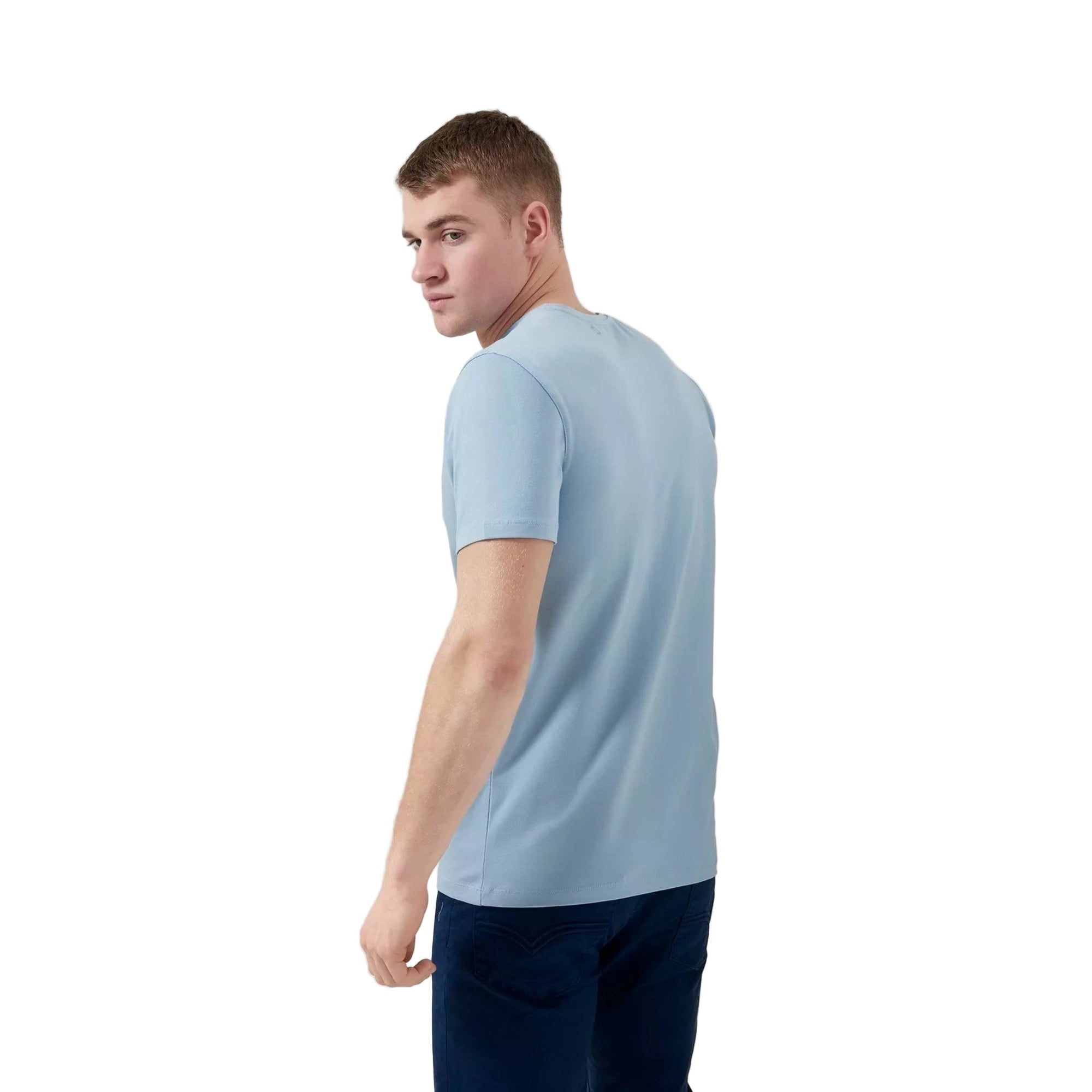 Man wearing a sky blue Remus Uomo t-shirt