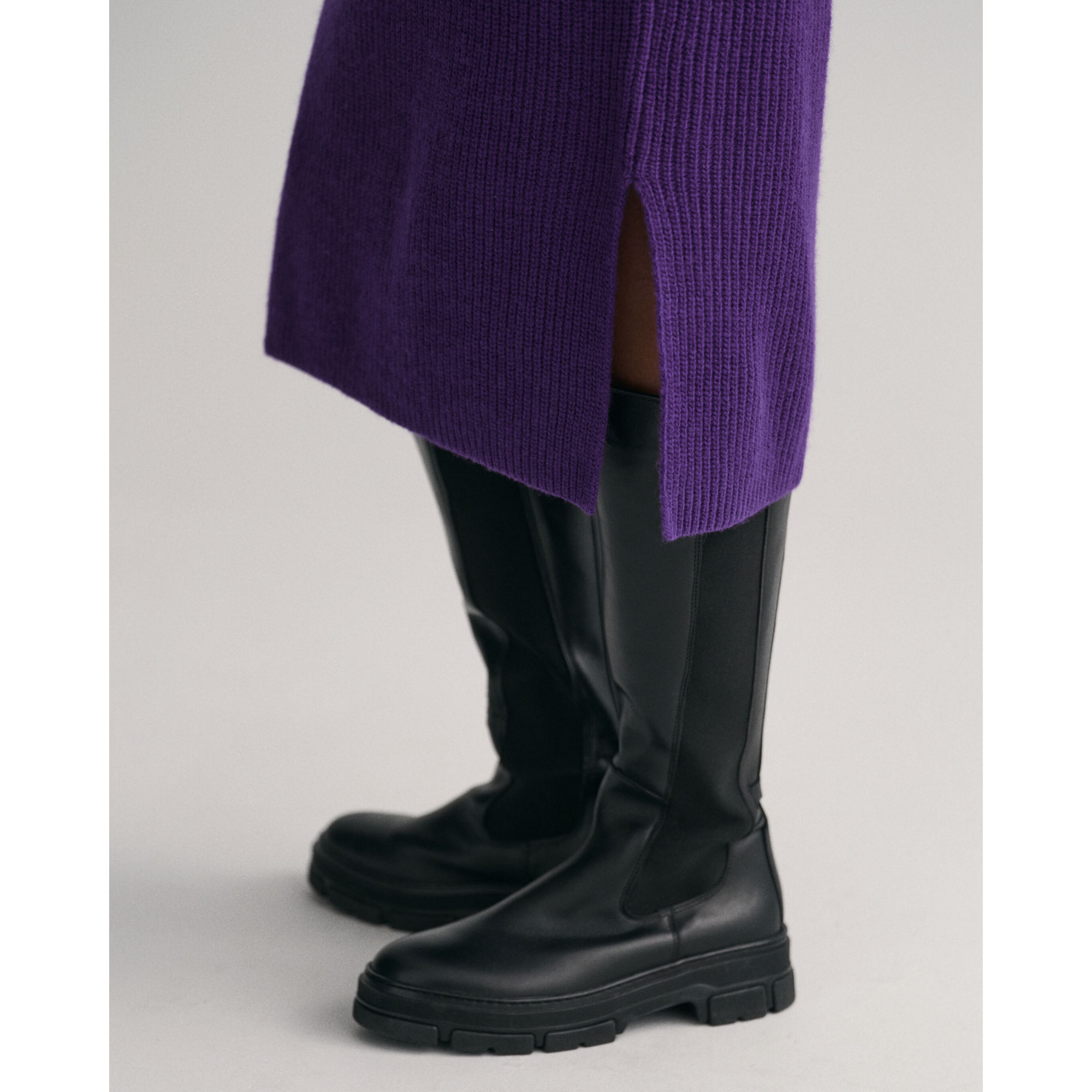 GANT Wool Rib V Neck Dress In Purple 2068