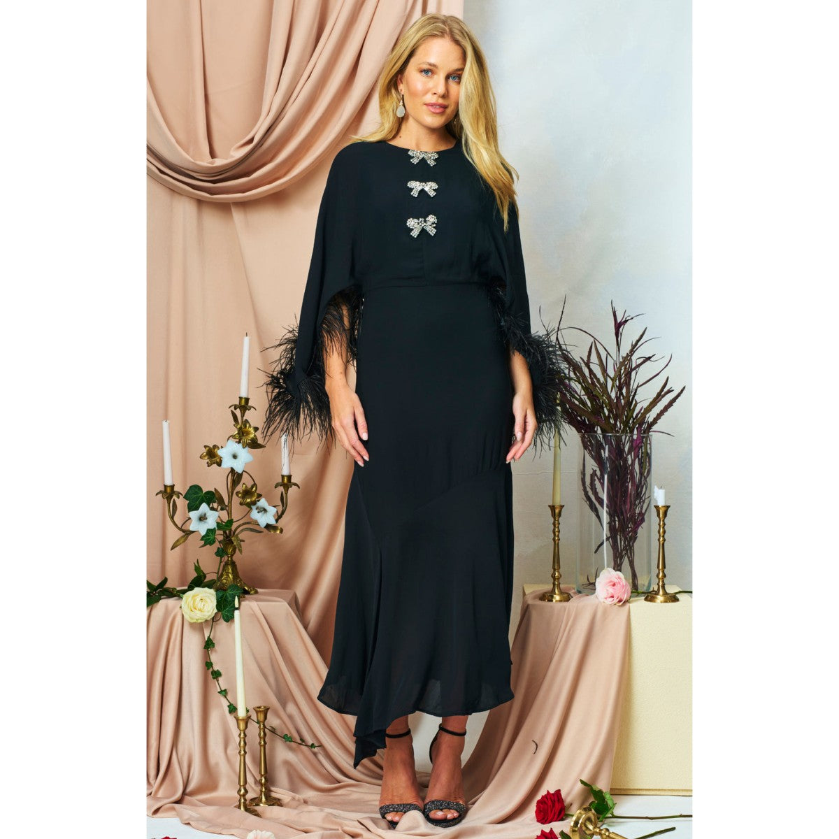 Hope &amp; Ivy The Helena Feather Trim Flutter Sleeve Midi Dress