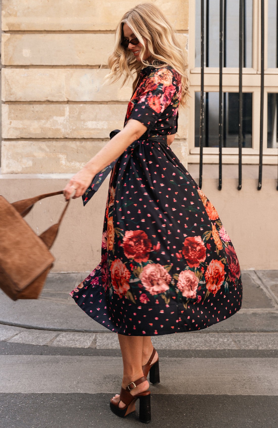 Hope &amp; Ivy The Merrielle Button Front Shirt Midi Dress with Tie Waist In Black Floral