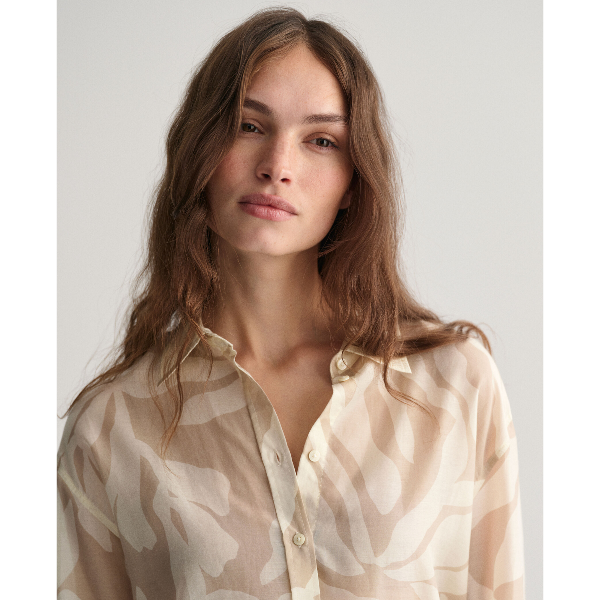 GANT Relaxed Palm Print Cotton Silk Shirt Dry Sand 4300332