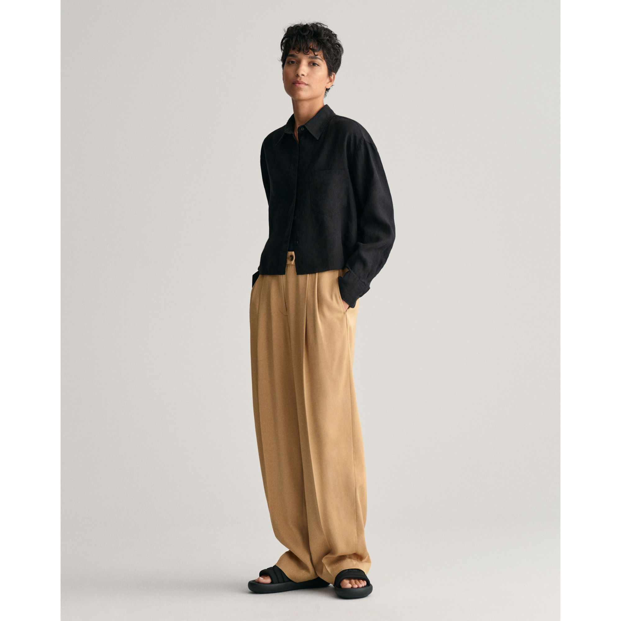 GANT Relaxed Cropped Linen Shirt Ebony Black 4300331
