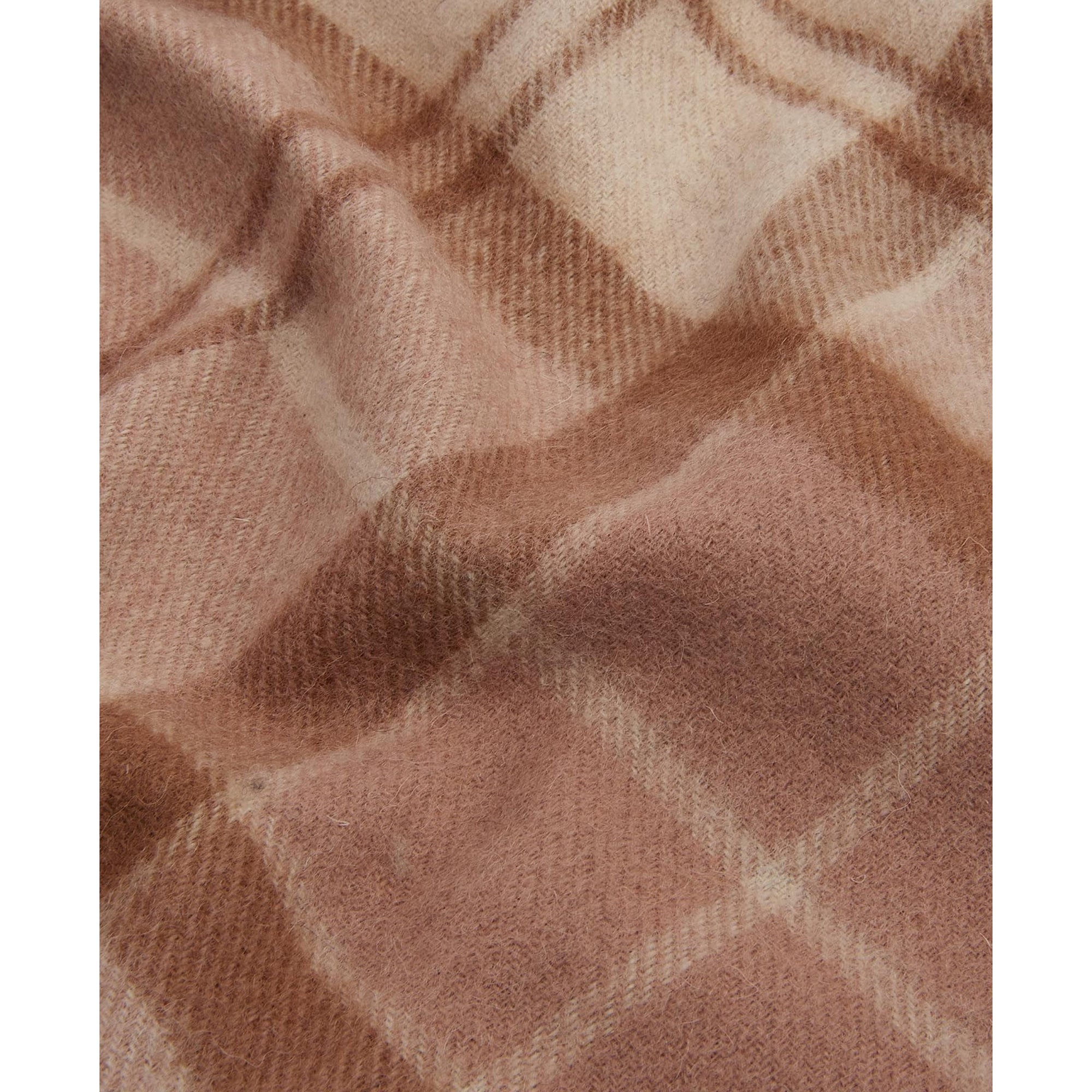 Barbour Aubrey Beanie &amp; Scarf Gift Set in Camel LGS0096CM31