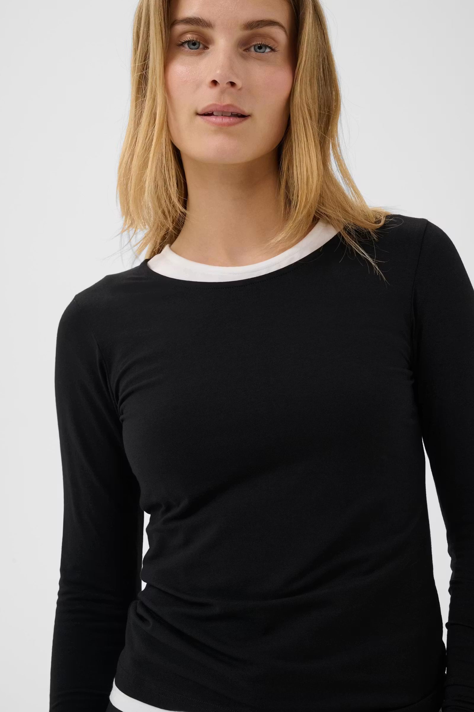 Part Two Nemajas Round Neck T-Shirt In Black