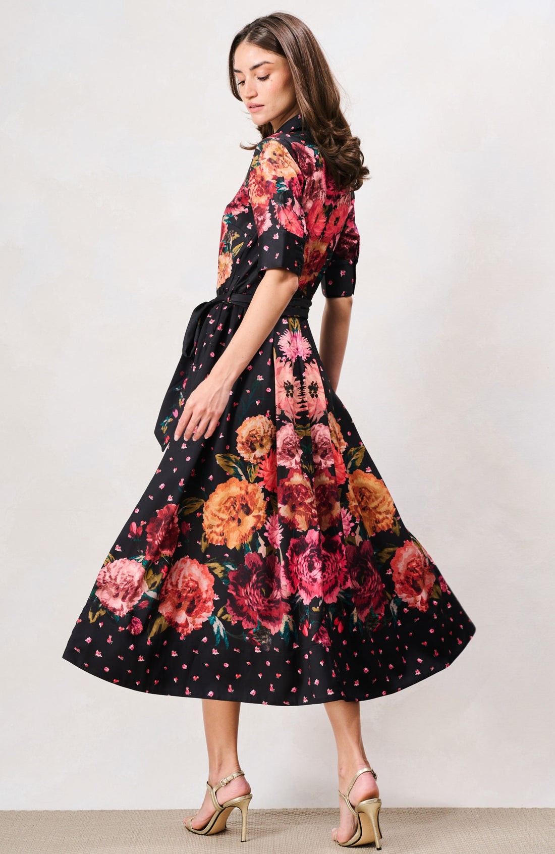 Hope &amp; Ivy The Merrielle Button Front Shirt Midi Dress with Tie Waist In Black Floral