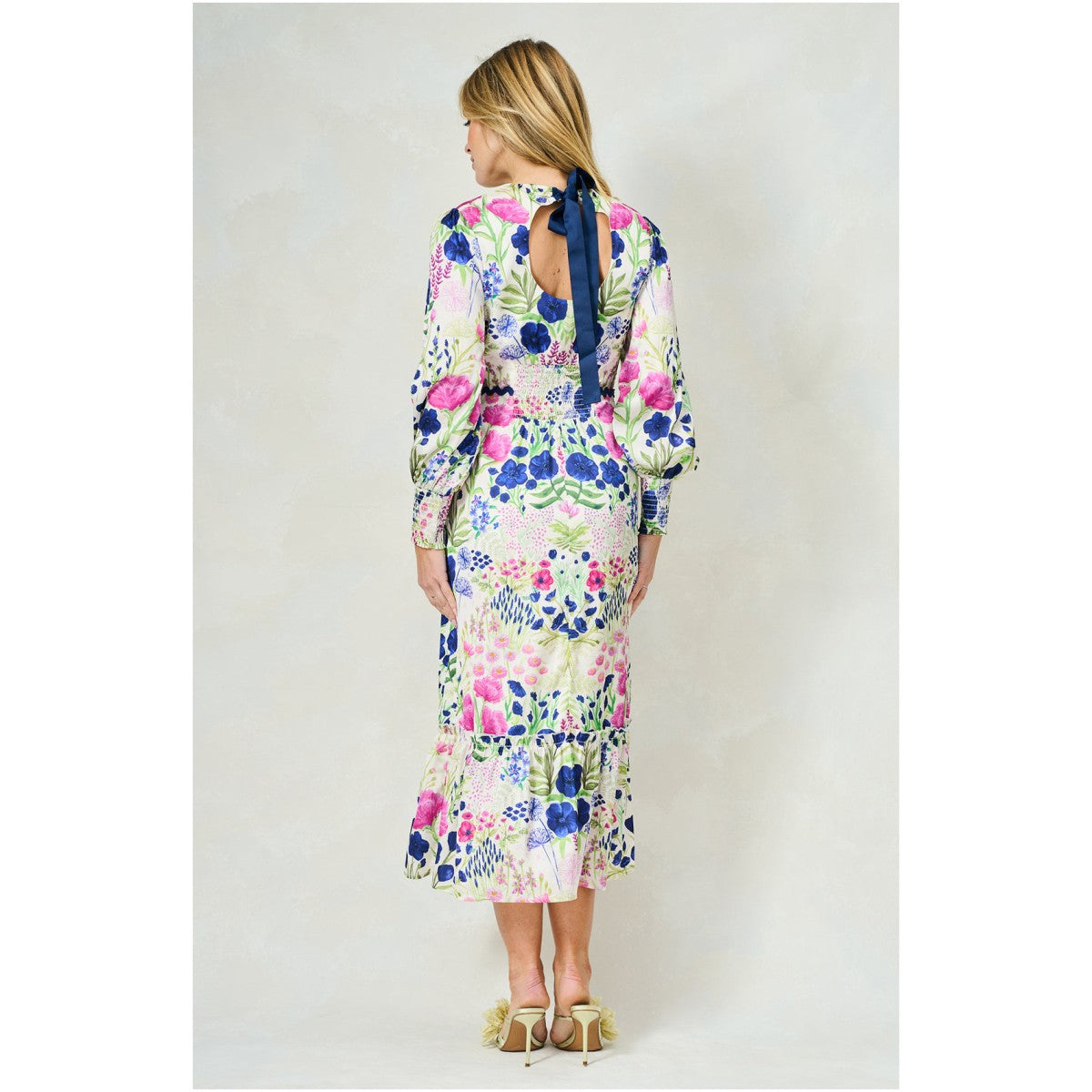 Hope &amp; Ivy The Caroline Maxi Dress With Bow Tie Back In White Multi