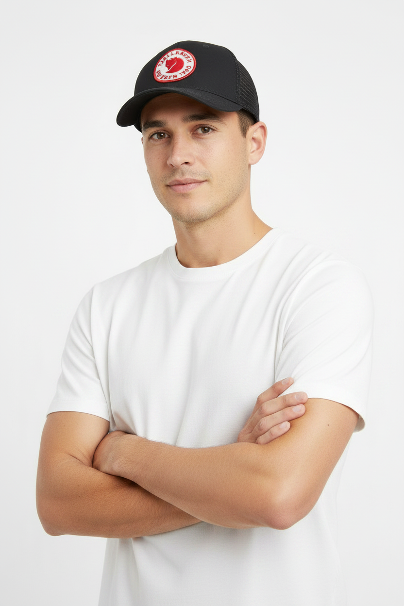Fjällräven 1960 Logo Långtradarkeps Cap in Black