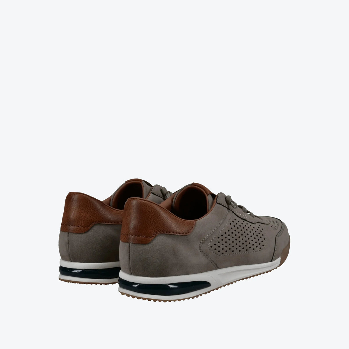 Bugatti Sneaker in Taupe 321-A3817