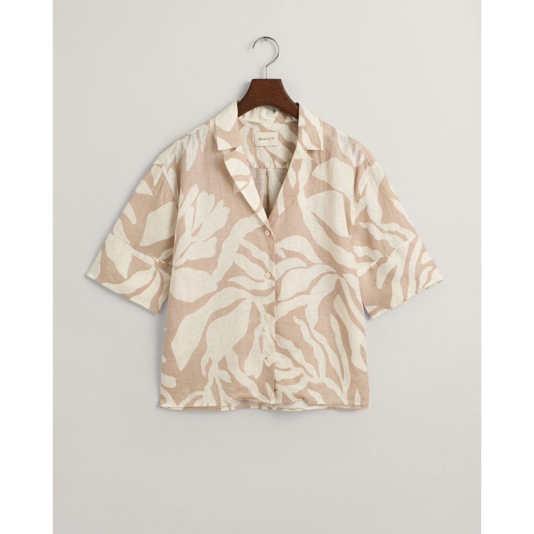 GANT Relaxed Fit Palm Print Linen Short Sleeve Shirt Dry Sand 4300333