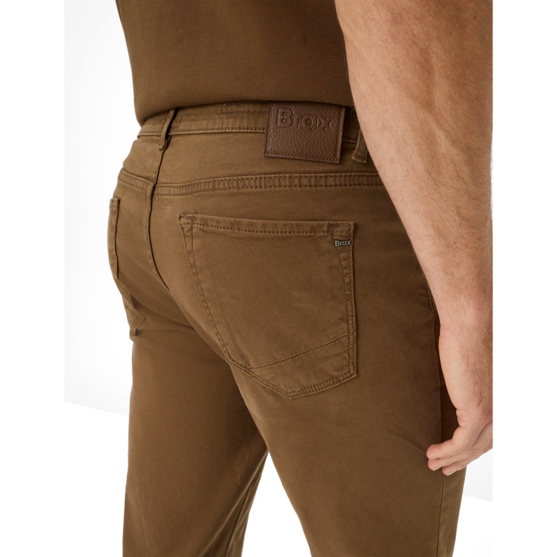 Brax Hi-Flex Five-Pocket Jeans Chuck Fit Nougat 87-1528