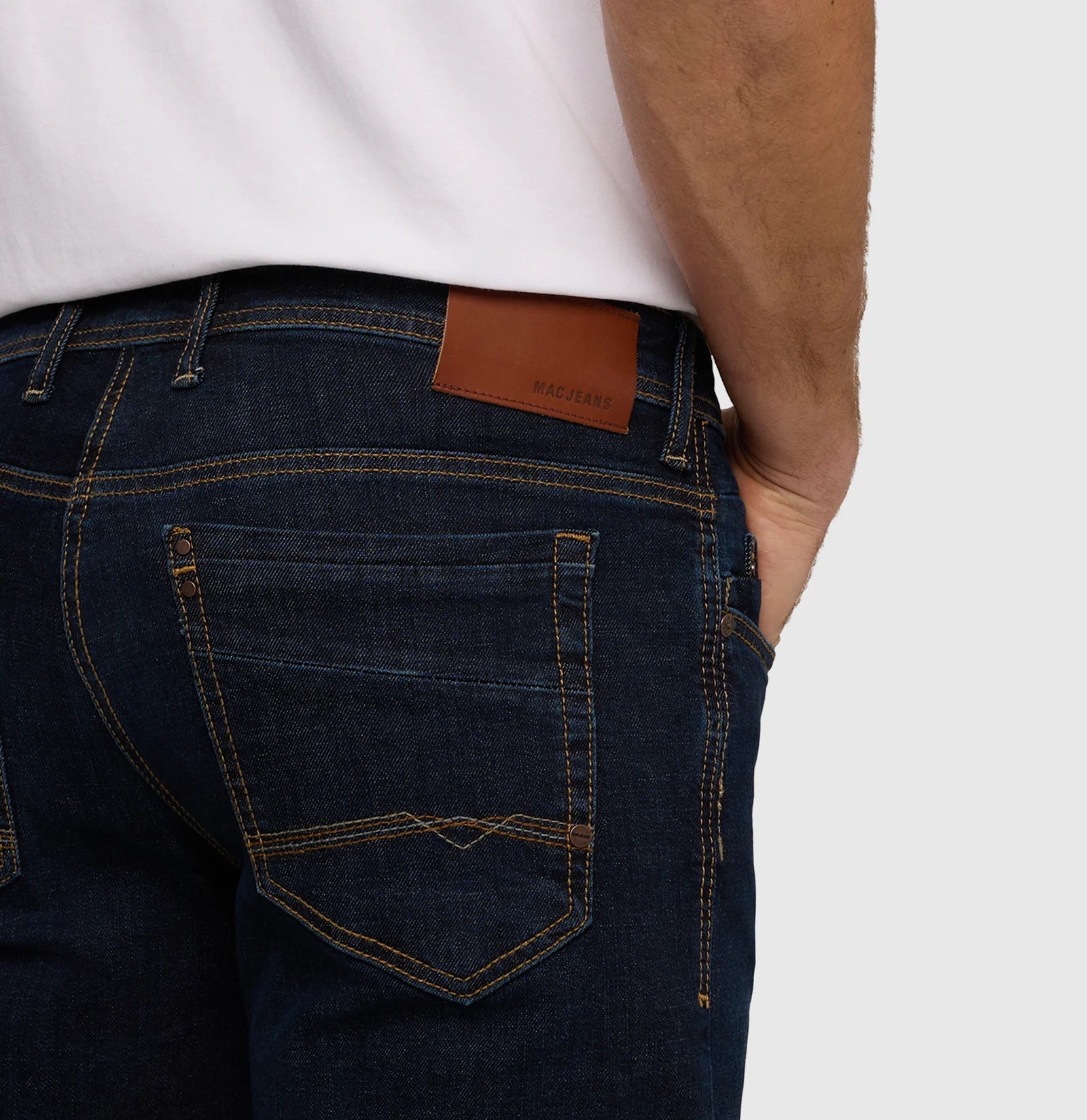 MAC Ben Regular Fit Stretch Jeans in Dark Vintage Wash 0384 0982L