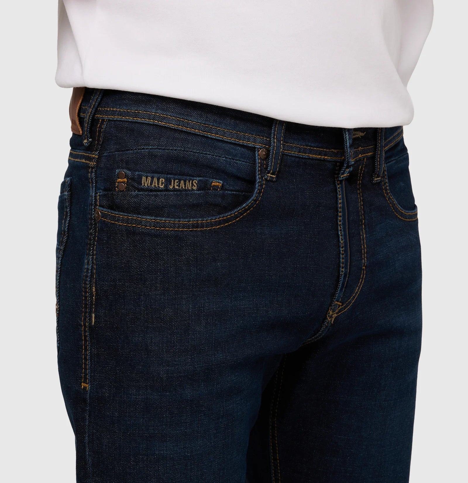 MAC Ben Regular Fit Stretch Jeans in Dark Vintage Wash 0384 0982L