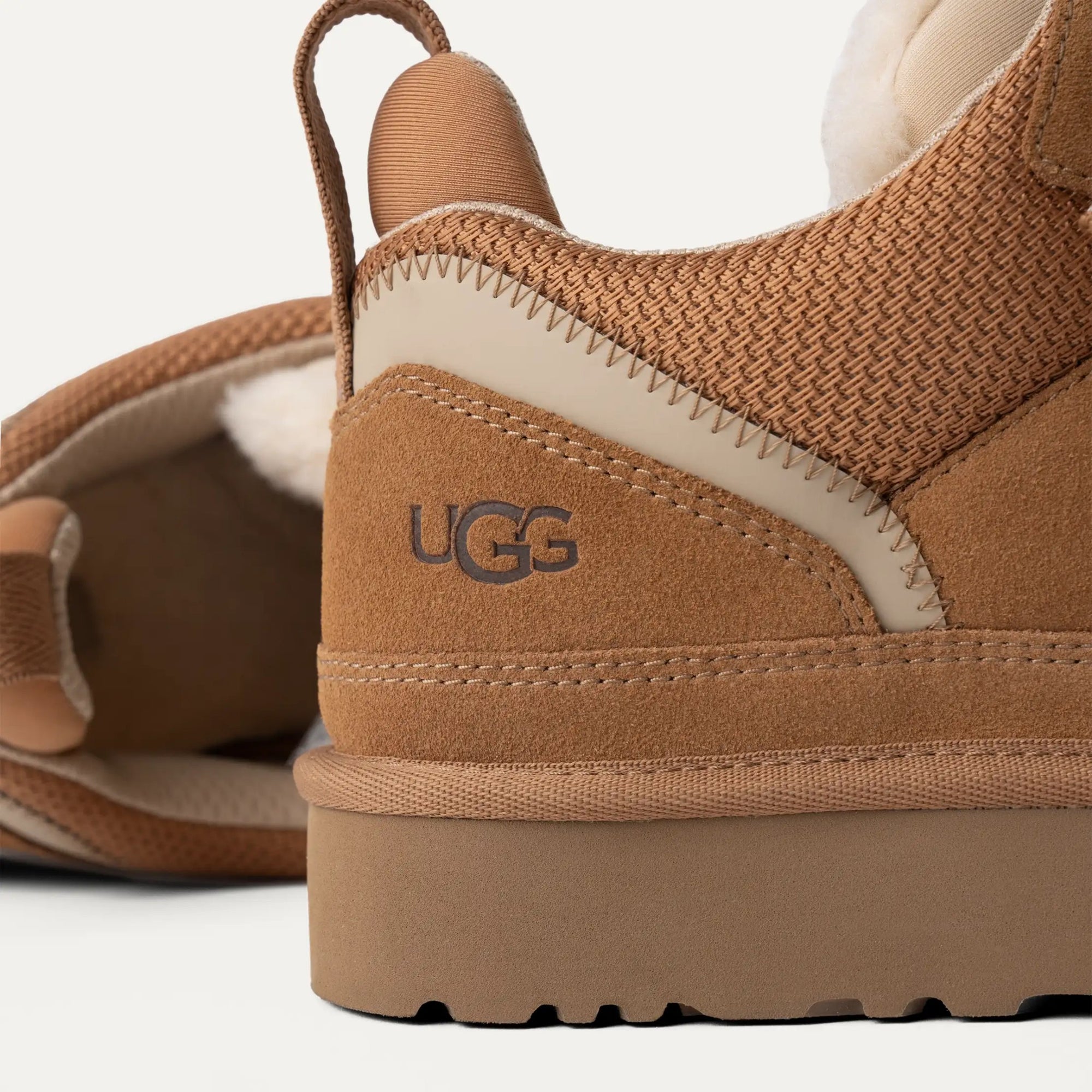 UGG Lowmel sneaker in Chestnut with fur lining