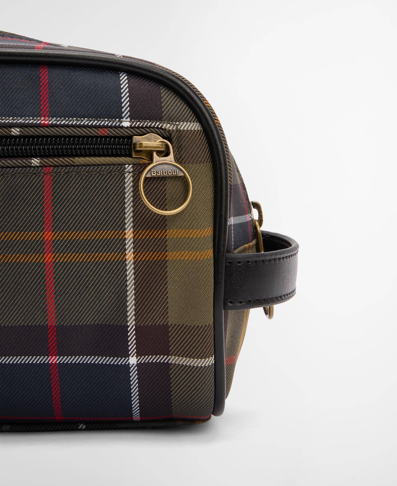 Barbour Tartan Washbag in Classic Tartan