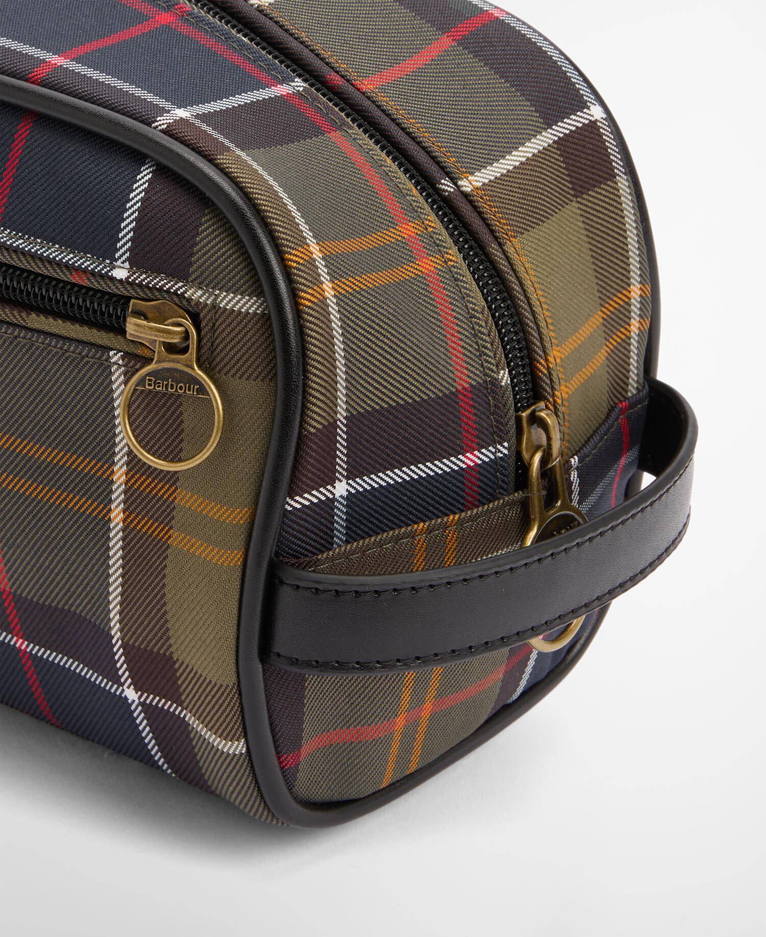 Barbour Tartan Washbag in Classic Tartan