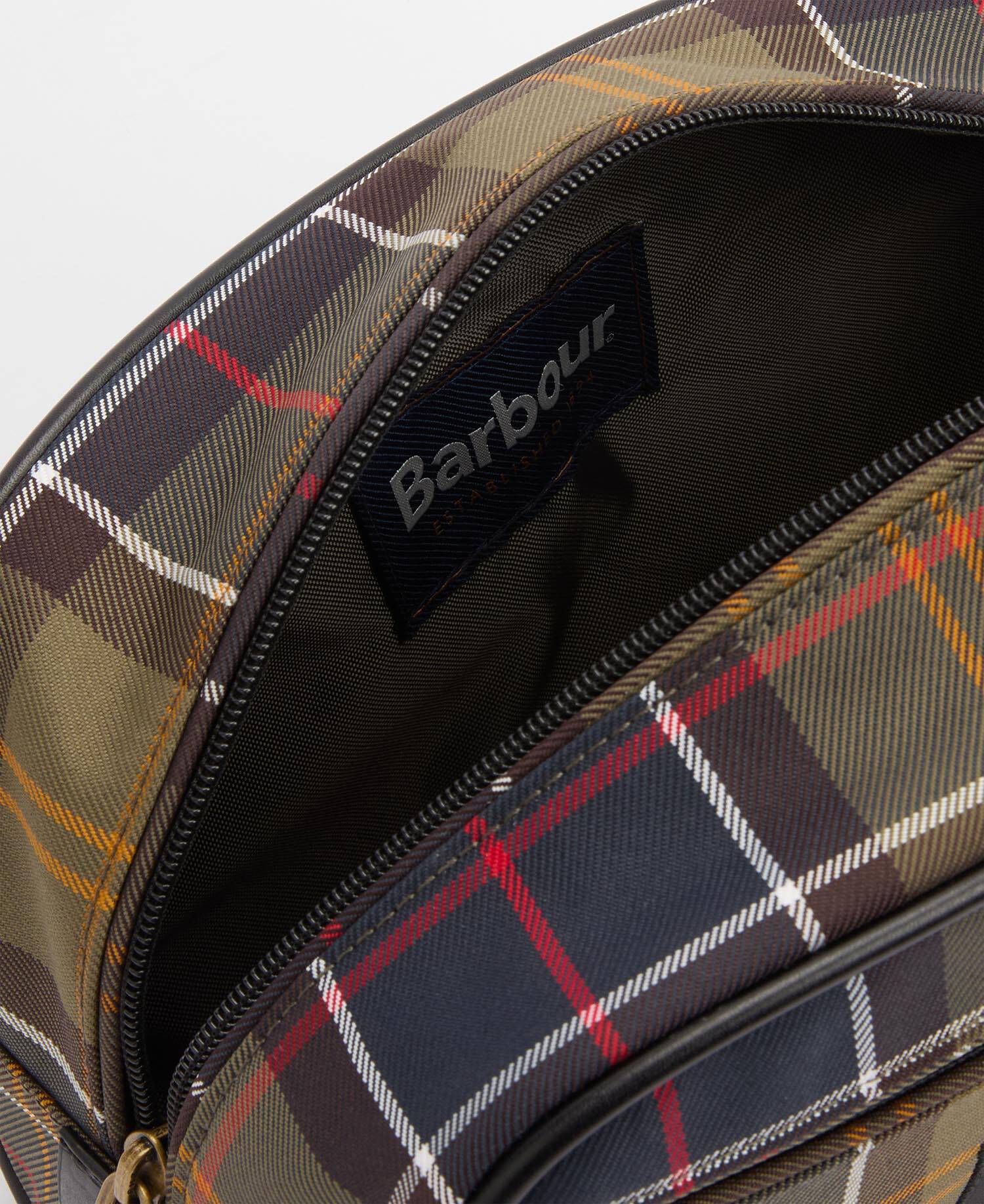 Barbour Tartan Washbag in Classic Tartan