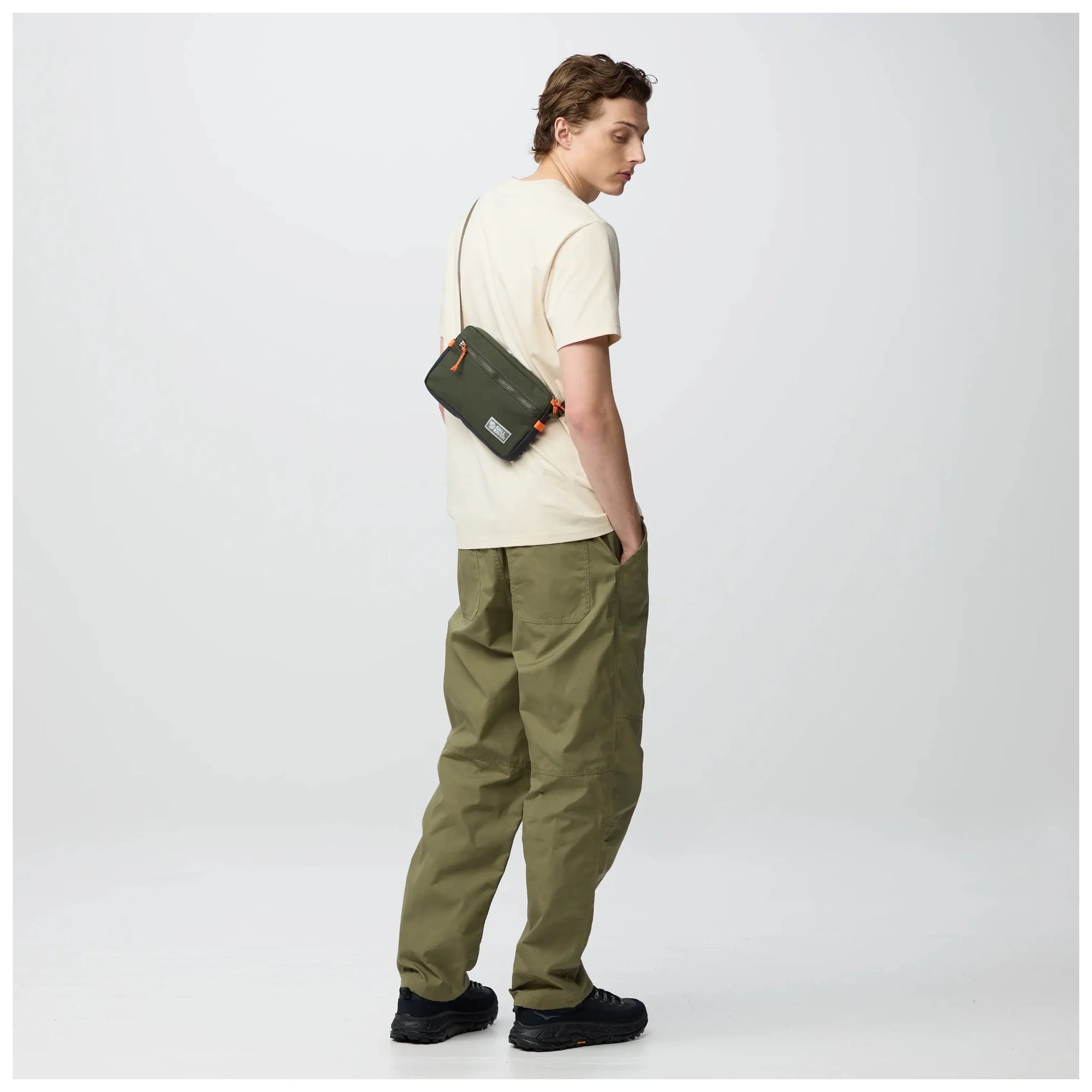 Fjällräven Vardag Pocket Large Crossbody in Deep Forest