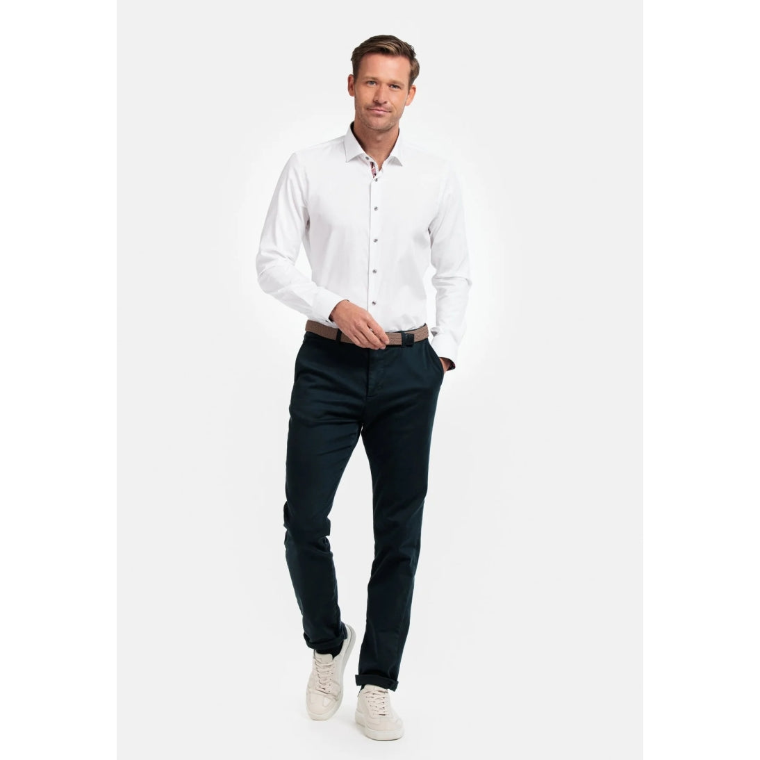Giordano Modern Fit Fine Twill Pure Cotton Shirt in White 427886