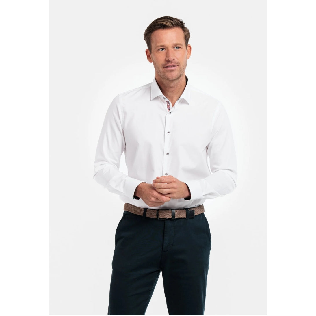 Giordano Modern Fit Fine Twill Pure Cotton Shirt in White 427886