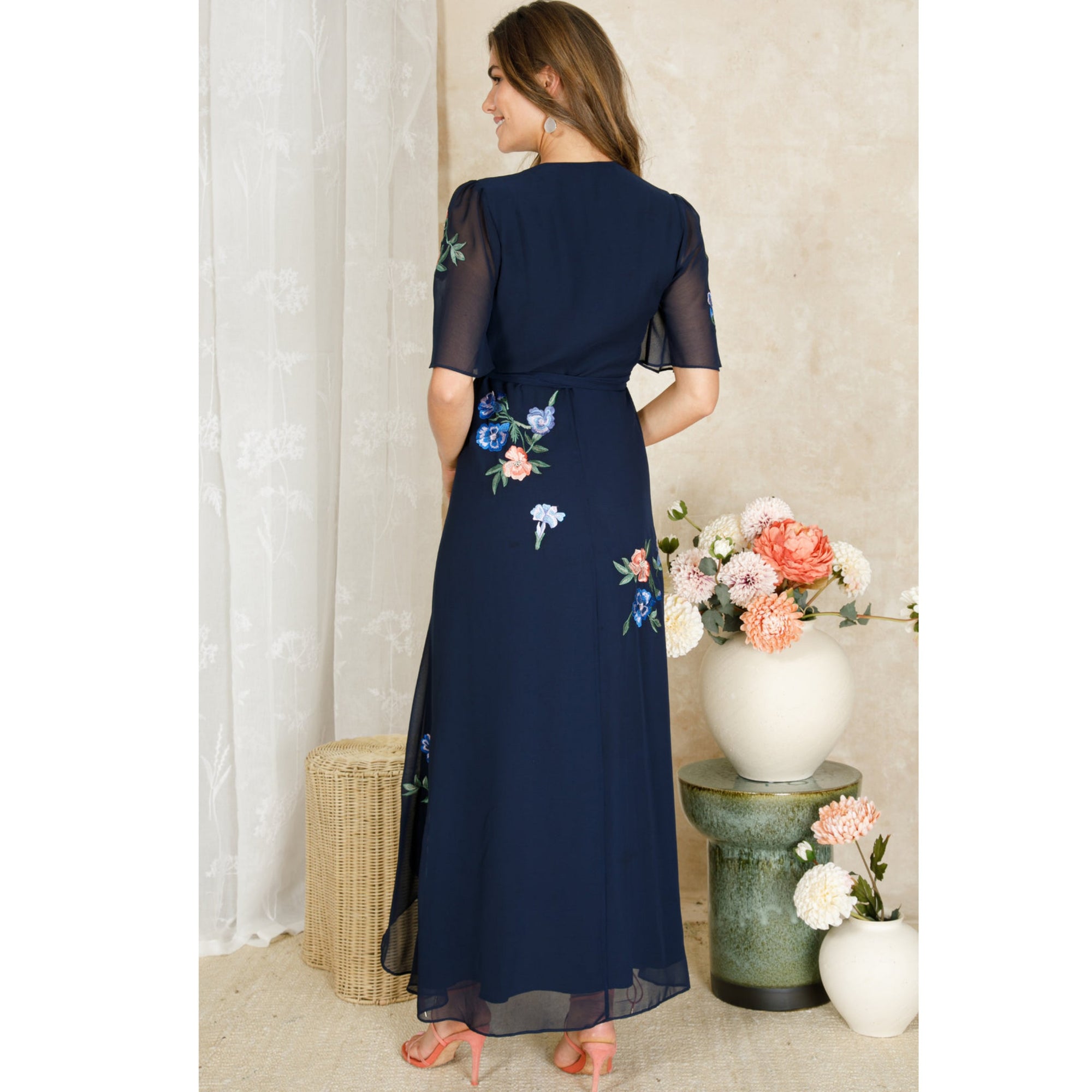 Hope &amp; Ivy The Agatha Embroidered Wrap Dress 8946