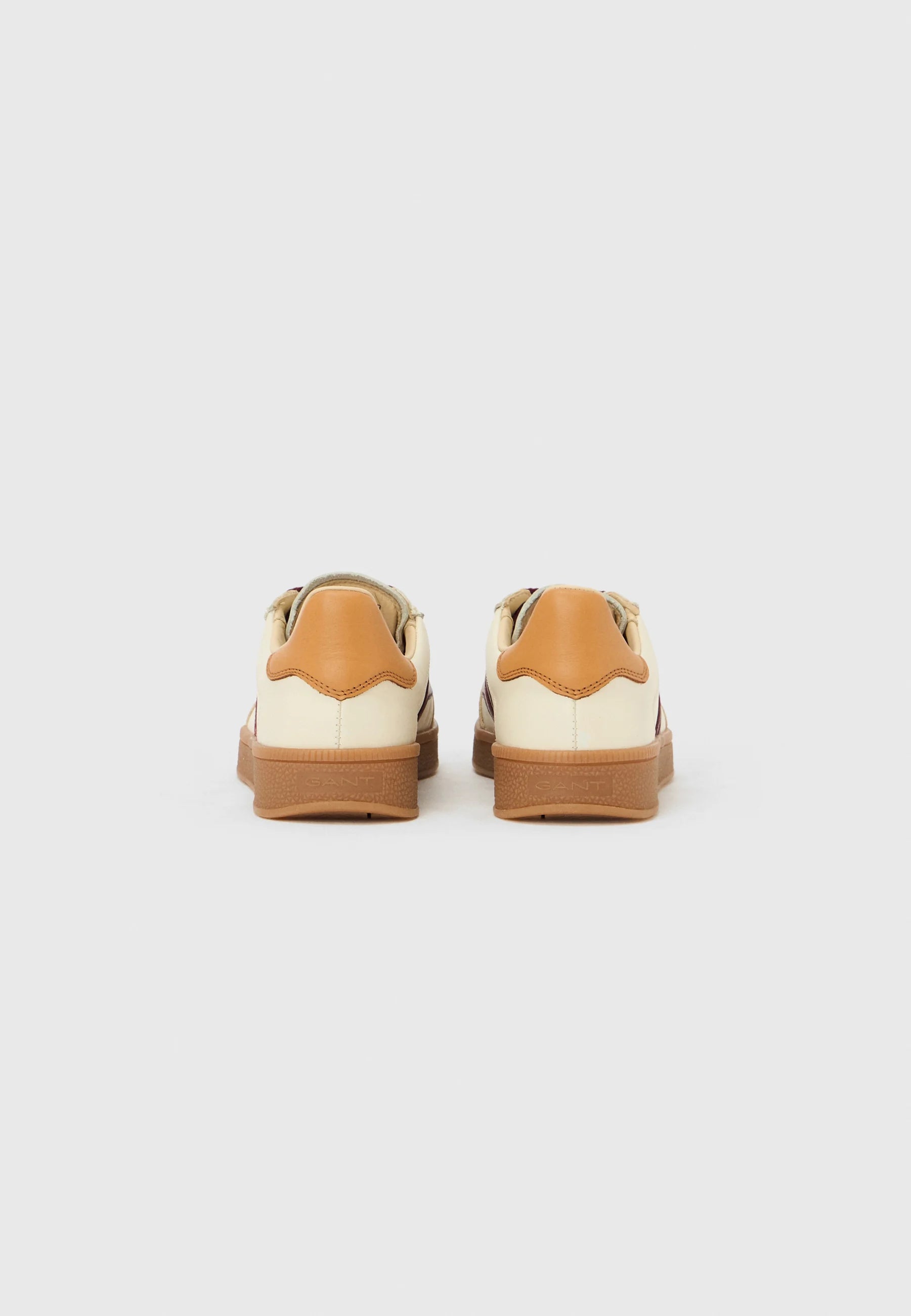 GANT Cuzima Sneaker In Off White/Plum Red