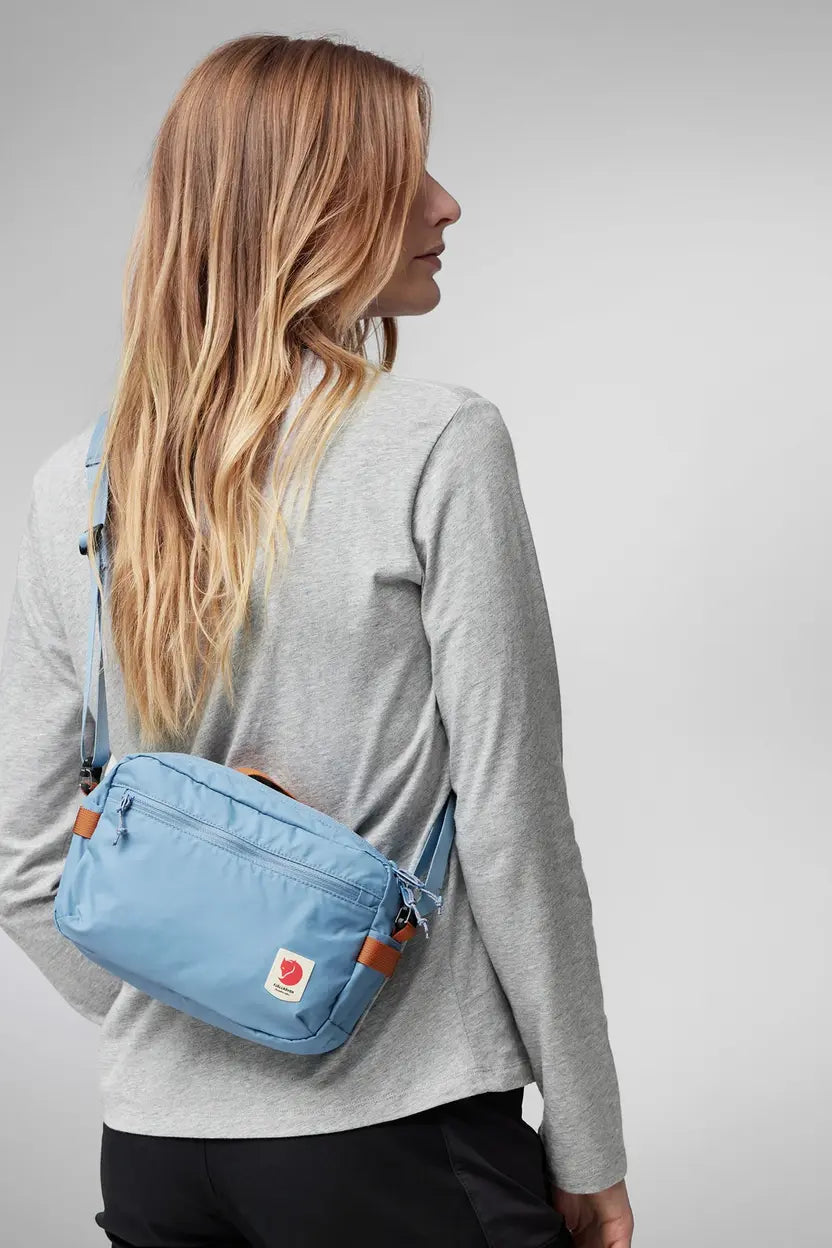 Fjällräven High Coast Crossbody Bag In Blackberry