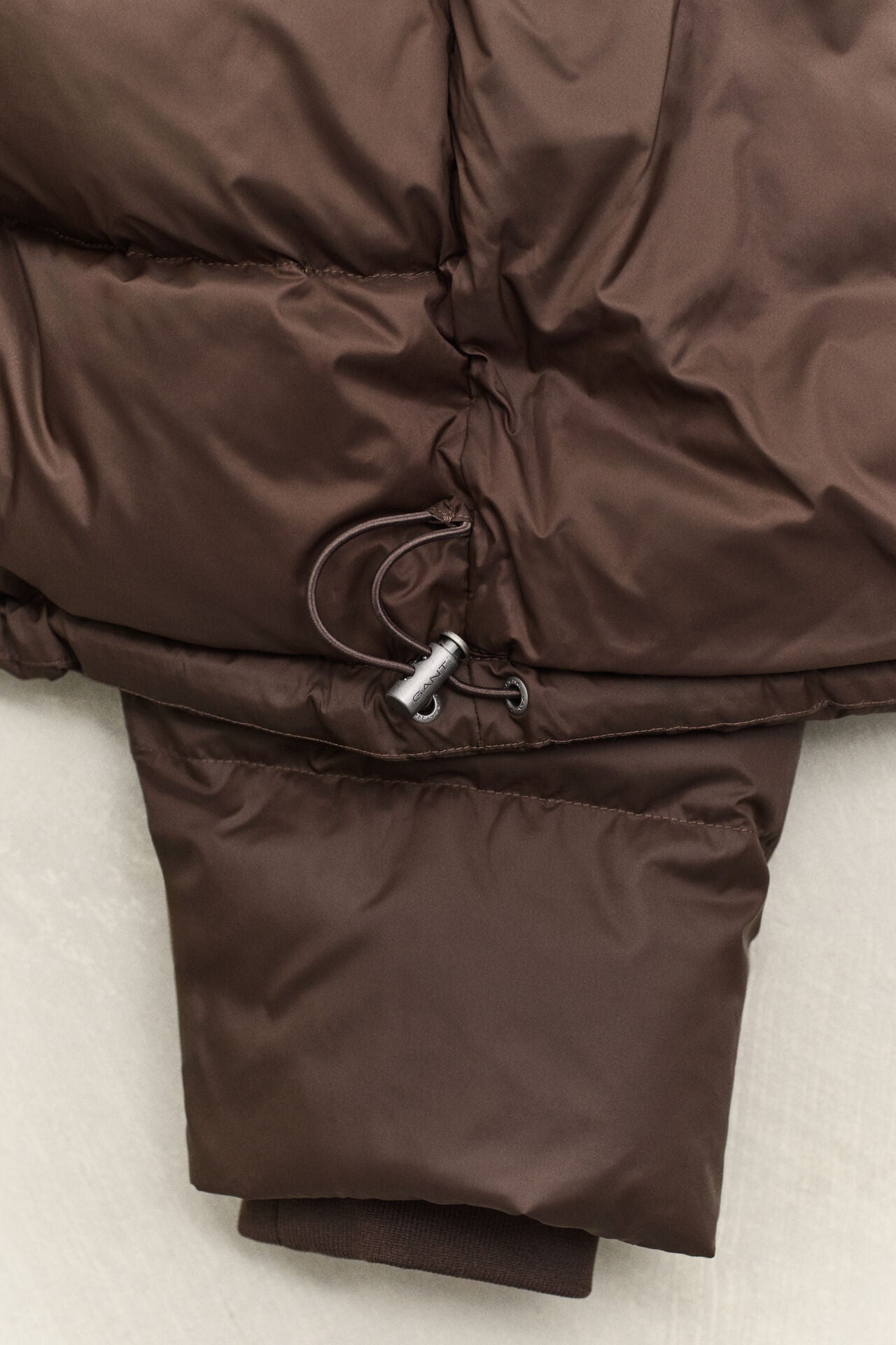 GANT Active Cloud Jacket in Black Brown