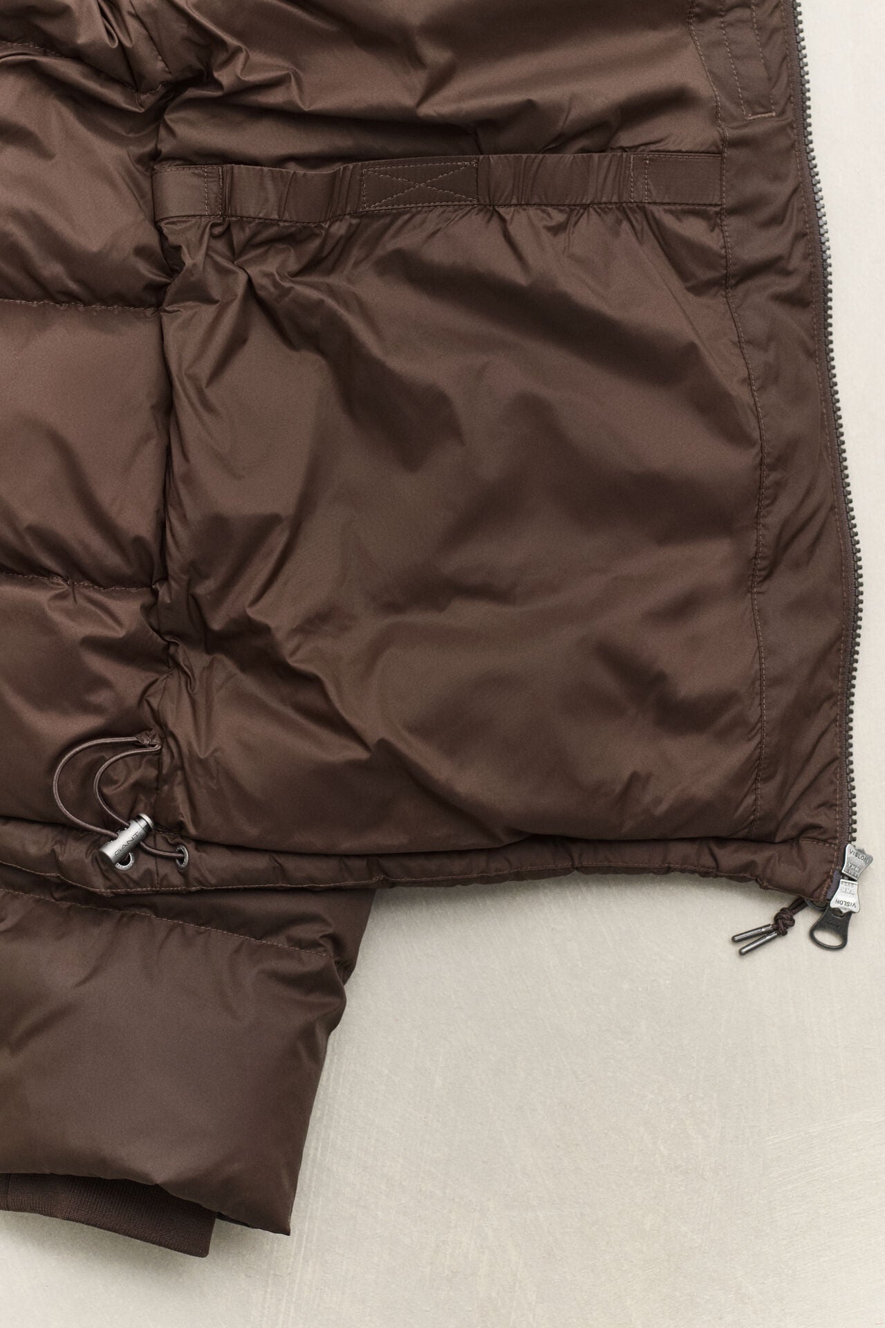 GANT Active Cloud Jacket in Black Brown