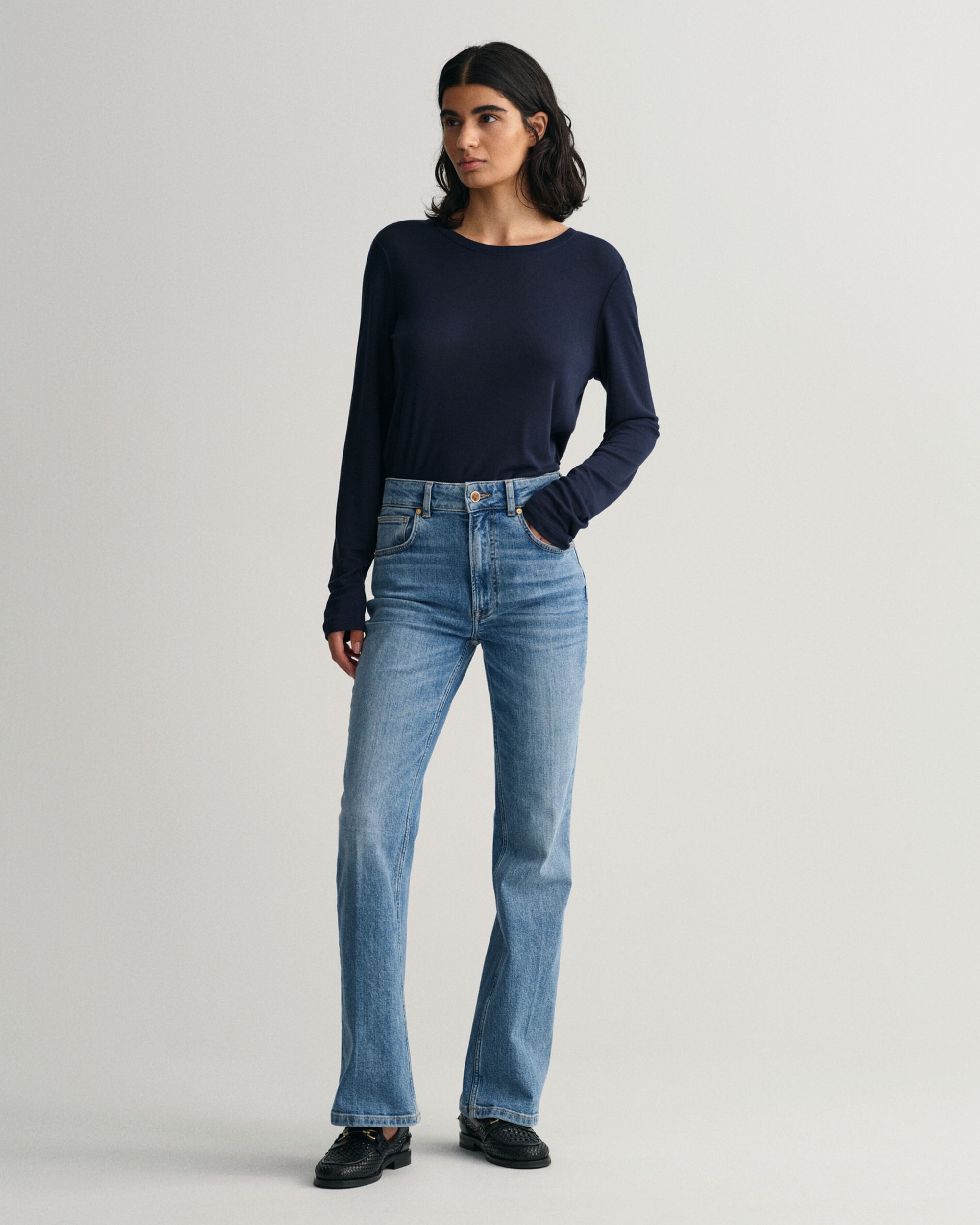 GANT Flare Jeans in Light Blue Worn Denim Wash 4100184