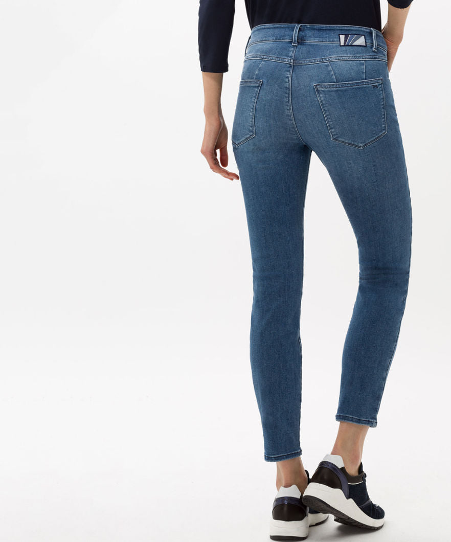 BRAX ANA S REGULAR BLUE BUM PUSH CROP JEAN74-6254