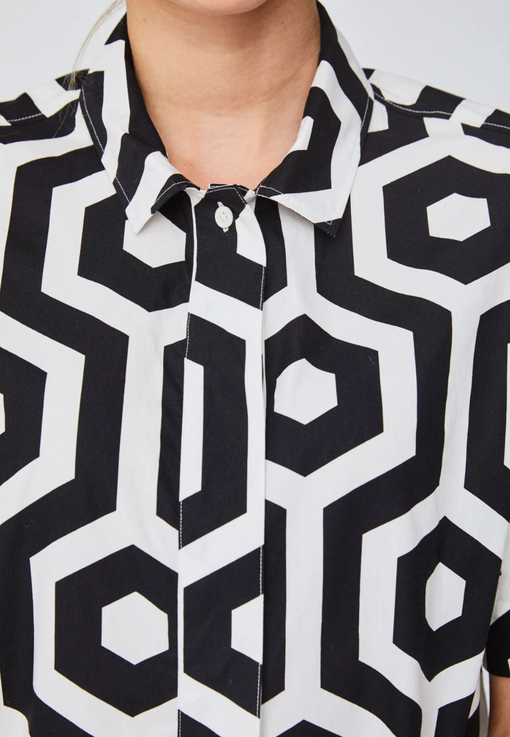 Fynch-Hatton BLOUSE WITH A MODERN PRINT 23031039